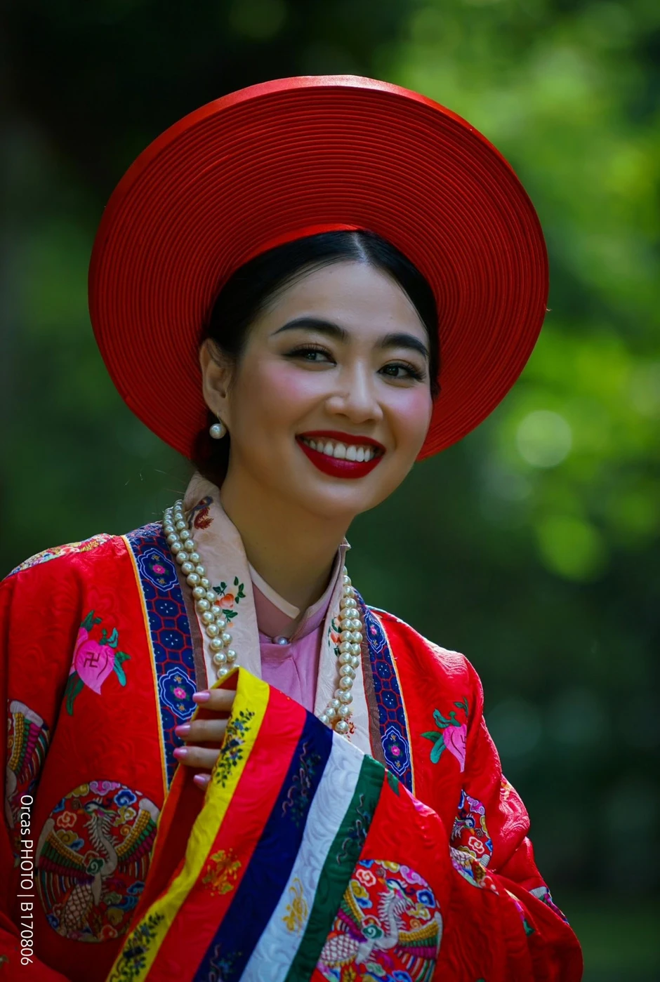 Phó giáo sư Tân Nhàn gợi cảm chơi đàn, ca sĩ Hòa Minzy ngày càng nhuận sắc Phó giáo sư Tân Nhàn gợi cảm chơi đàn, ca sĩ Hòa Minzy ngày càng nhuận sắc