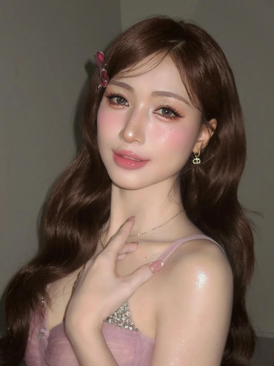 Phó giáo sư Tân Nhàn gợi cảm chơi đàn, ca sĩ Hòa Minzy ngày càng nhuận sắc Phó giáo sư Tân Nhàn gợi cảm chơi đàn, ca sĩ Hòa Minzy ngày càng nhuận sắc