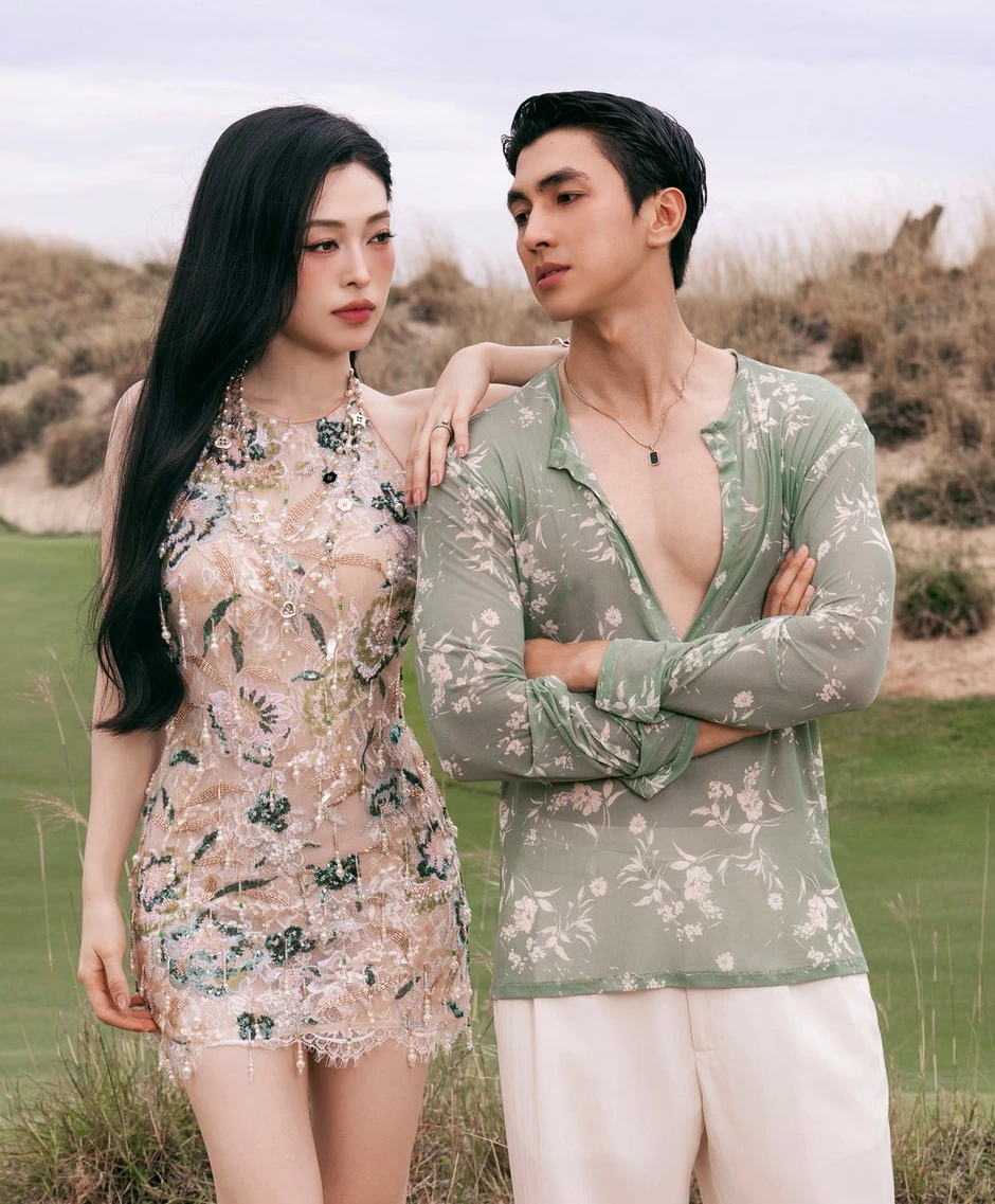 Phương Nga ngắm trai 6 múi không chớp mắt bị Bình An bắt tại trận