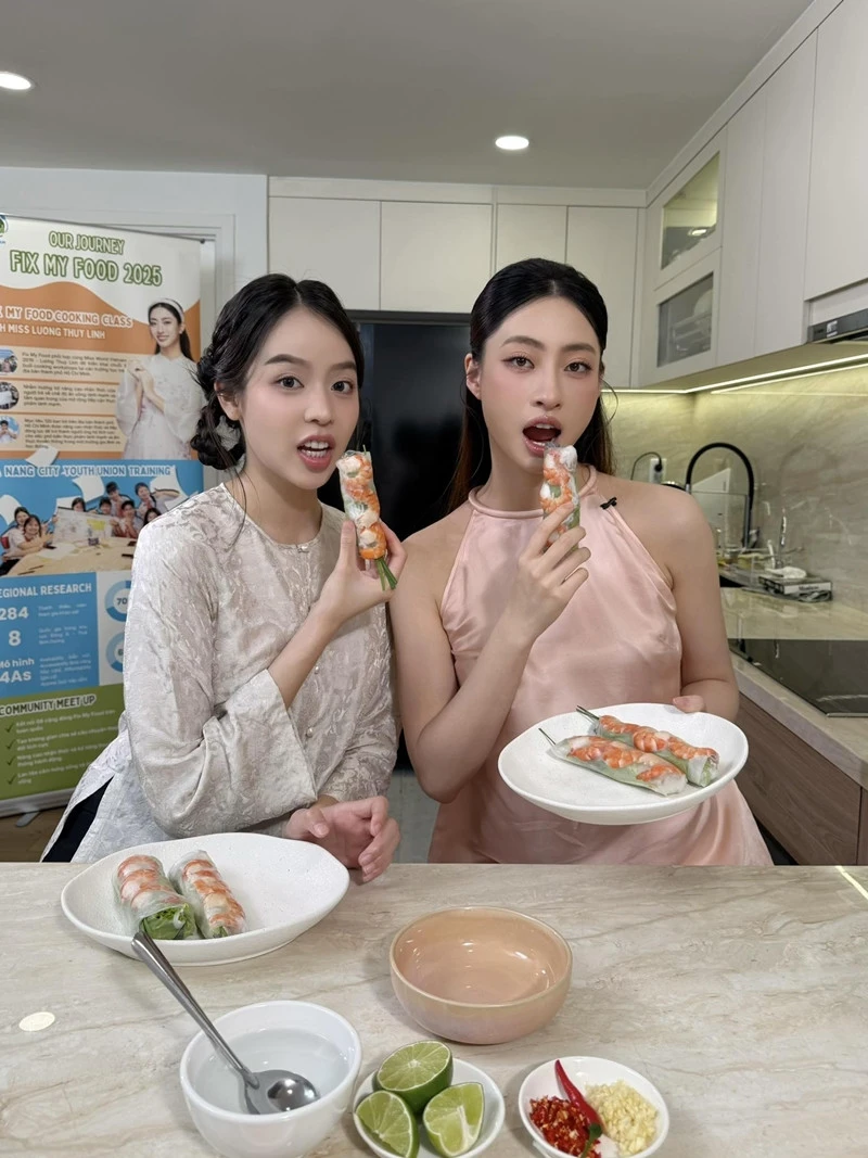 Phương Oanh lộ diện sau nhiều tháng im ắng, hành động đẹp của Bảo Thanh Phương Oanh lộ diện sau nhiều tháng im ắng, hành động đẹp của Bảo Thanh