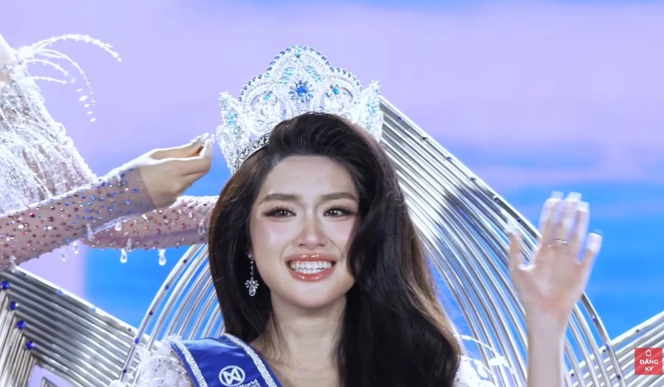 Phương Oanh - Tân Miss World Vietnam là ai? Phương Oanh - Tân Miss World Vietnam là ai?