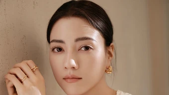 Sắc vóc mỹ nhân Nga hẹn hò thiếu gia Hong Kong