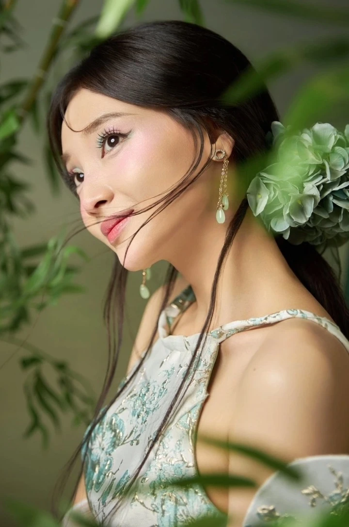 Sắc vóc nữ diễn viên đóng cảnh gây ám ảnh trong "Quỷ nhập tràng 2" Sắc vóc nữ diễn viên đóng cảnh gây ám ảnh trong "Quỷ nhập tràng 2"