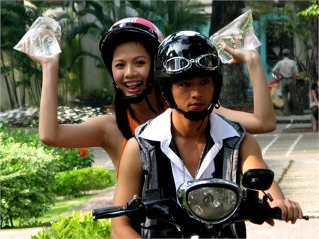 Sao nữ là tình địch một thời "không đội trời chung" với Tăng Thanh Hà giờ ra sao? Sao nữ là tình địch một thời "không đội trời chung" với Tăng Thanh Hà giờ ra sao?