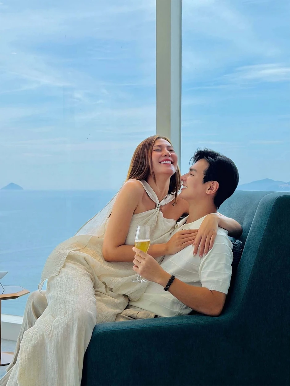 Sao Việt 1-8: Phương Oanh được khen “Xinh khác gì Phạm Băng Băng bản Việt”