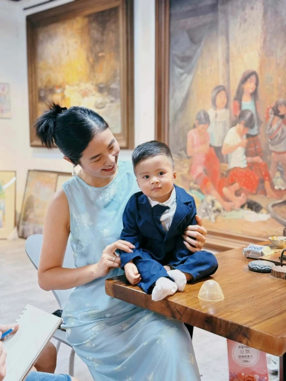 Sao Việt 12-8: Diện mạo hiện tại của Angela Phương Trinh gây bàn tán Sao Việt 12-8: Diện mạo hiện tại của Angela Phương Trinh gây bàn tán