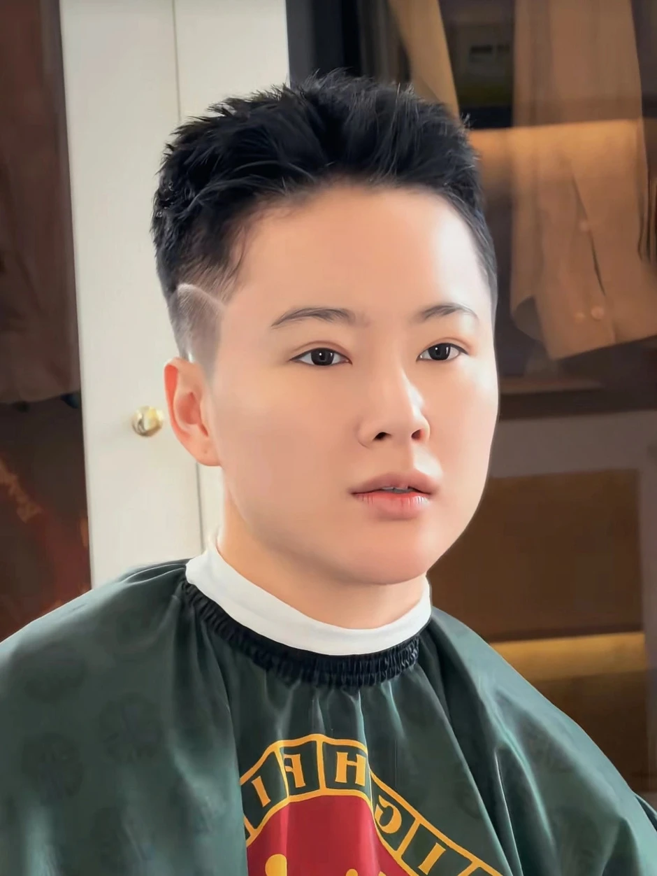Sao Việt 12-8: Diện mạo hiện tại của Angela Phương Trinh gây bàn tán Sao Việt 12-8: Diện mạo hiện tại của Angela Phương Trinh gây bàn tán