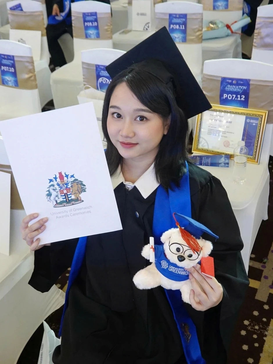 Sao Việt 16/3: Thanh Thủy diện áo đôi cùng Trịnh Thăng Bình Sao Việt 16/3: Thanh Thủy diện áo đôi cùng Trịnh Thăng Bình