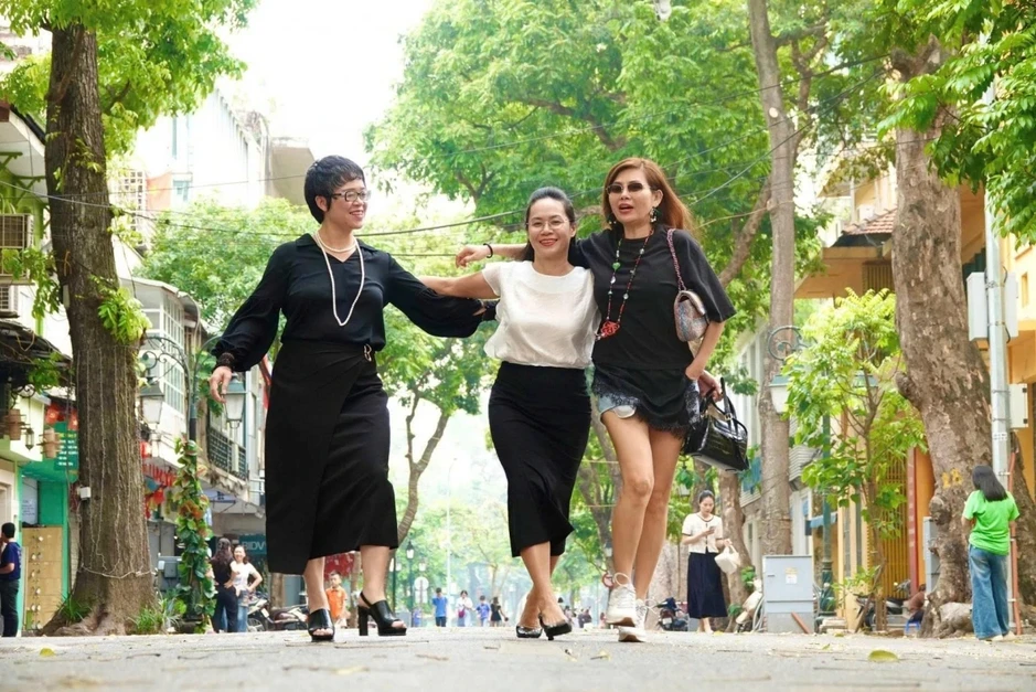 Sao Việt 20/4: Ca sĩ Hà Thúy Anh ly hôn sau hôn nhân 7 năm Sao Việt 20/4: Ca sĩ Hà Thúy Anh ly hôn sau hôn nhân 7 năm