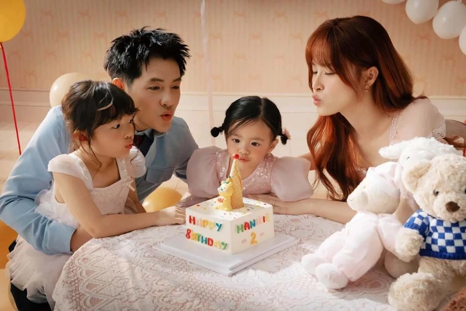 Sao Việt 21-8: Loạt ảnh gợi cảm của Mai Phương Thúy gây xôn xao Sao Việt 21-8: Loạt ảnh gợi cảm của Mai Phương Thúy gây xôn xao