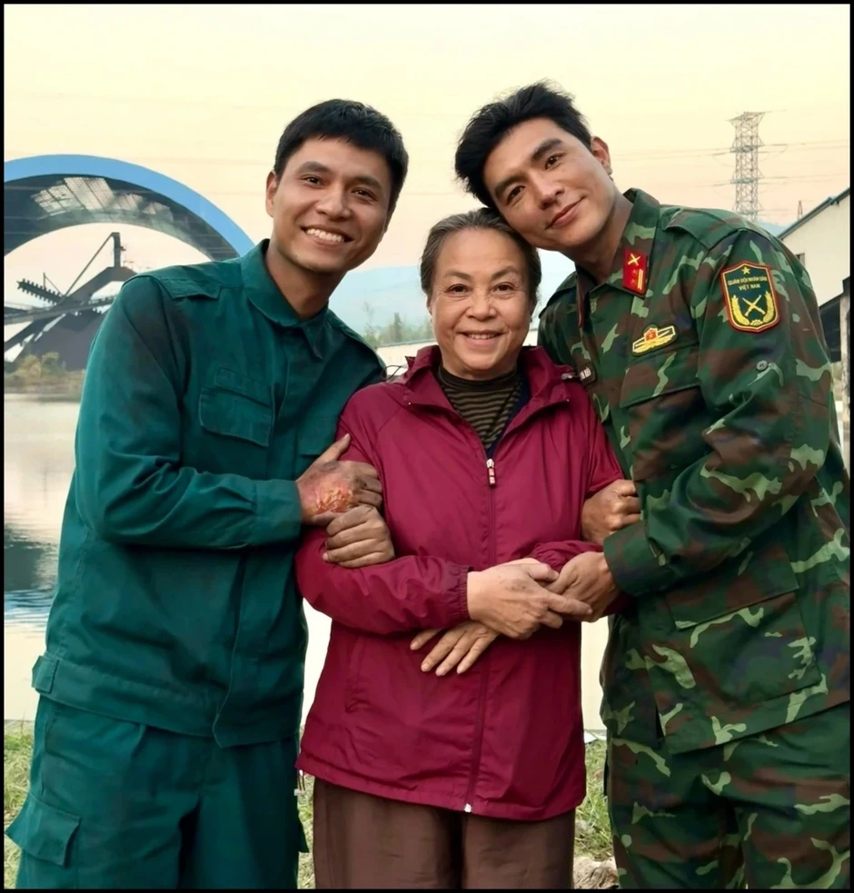 Sao Việt 30/3: Khương Lê "Hẹn em ngày nhật thực" gây chú ý với visual lãng tử