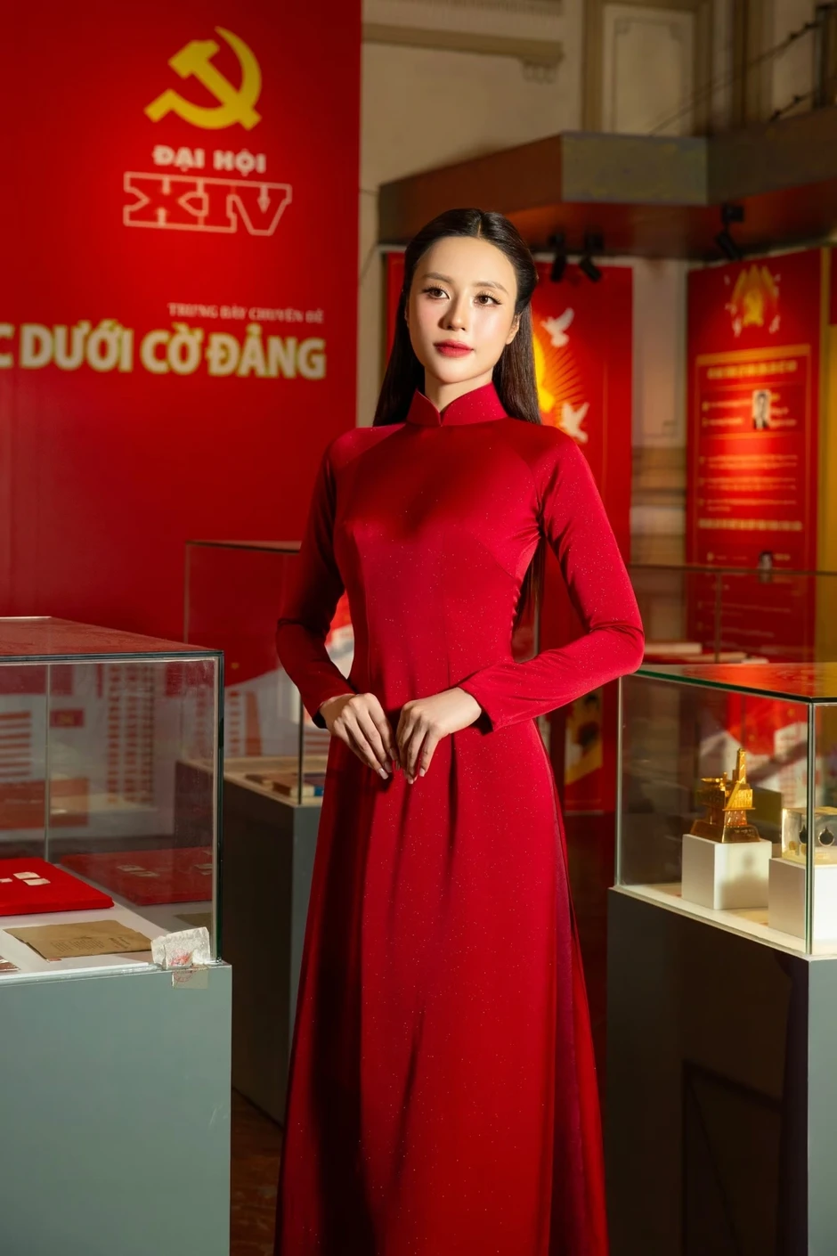 Sao Việt 30/4: Dàn người đẹp diện áo dài kỷ niệm ngày Giải phóng miền Nam Sao Việt 30/4: Dàn người đẹp diện áo dài kỷ niệm ngày Giải phóng miền Nam