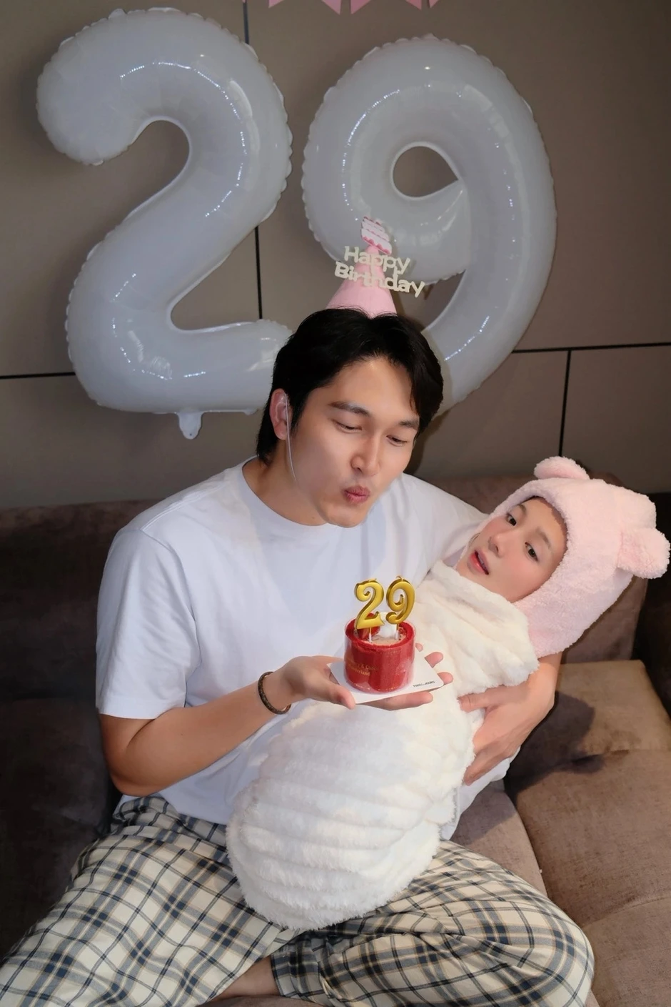 Sao Việt 9/4: Phản ứng của Tóc Tiên khi bị đồn có bạn trai mới