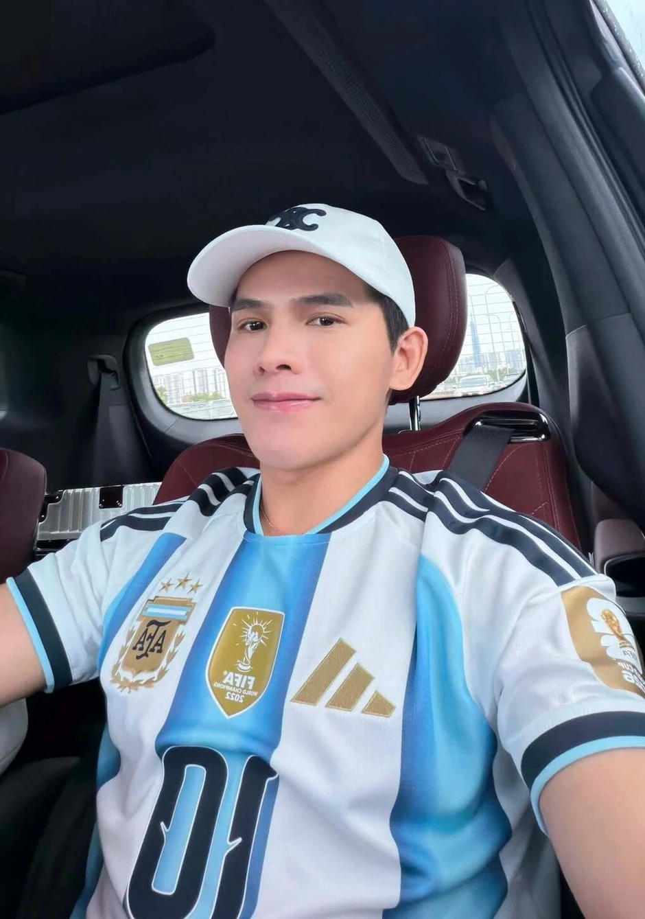 Sao Việt vui mừng khi Argentina vào chung kết World Cup - Báo TinVina Sao Việt vui mừng khi Argentina vào chung kết World Cup - Báo TinVina