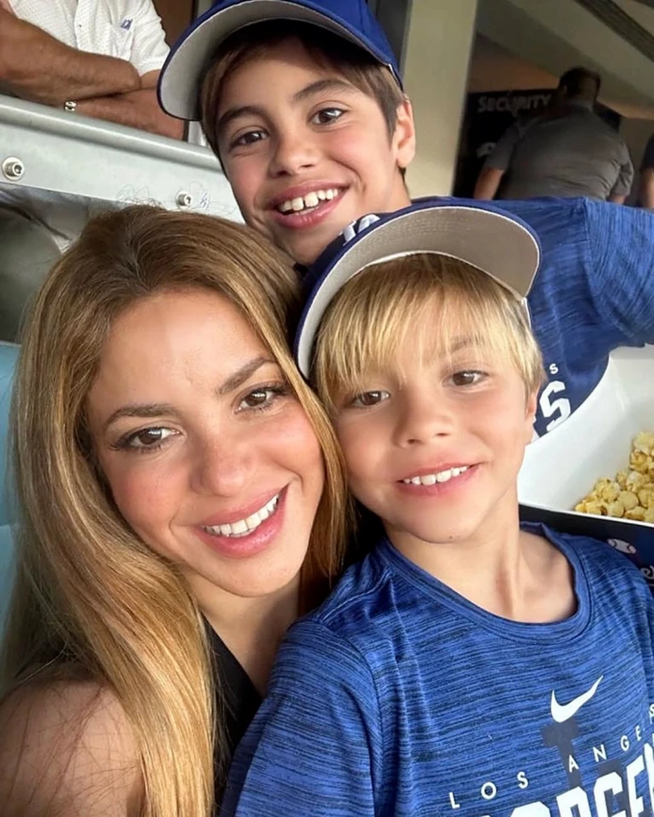 Shakira: 'Đời tôi không còn chỗ cho yêu đương' Shakira: 'Đời tôi không còn chỗ cho yêu đương'