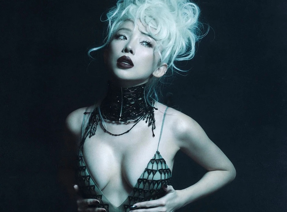 Siu Black lộ diện sau biến cố sức khoẻ, Tóc Tiên sexy nghẹt thở Siu Black lộ diện sau biến cố sức khoẻ, Tóc Tiên sexy nghẹt thở