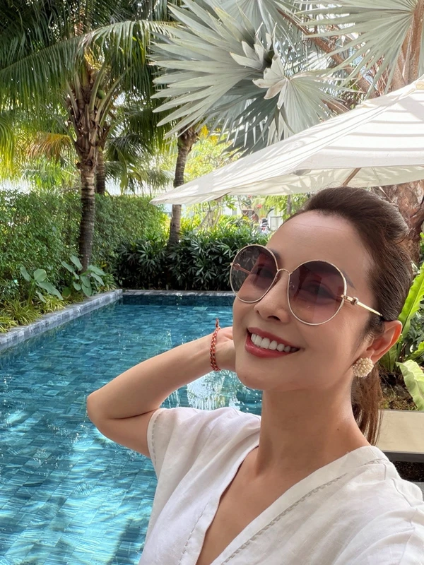 Siu Black lộ diện sau biến cố sức khoẻ, Tóc Tiên sexy nghẹt thở Siu Black lộ diện sau biến cố sức khoẻ, Tóc Tiên sexy nghẹt thở