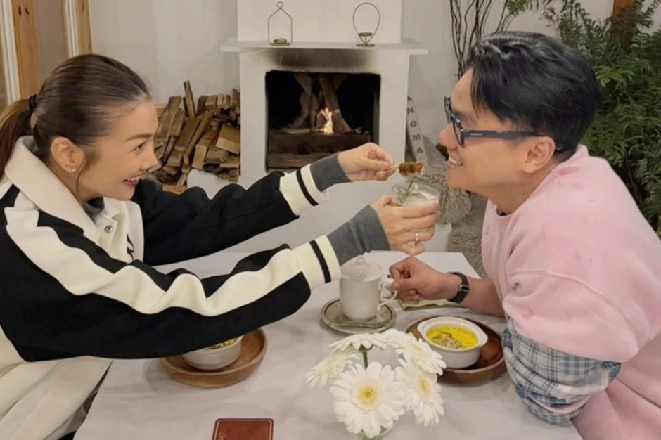 Thanh Hằng: 'Chồng bao dung với khuyết điểm của tôi' Thanh Hằng: 'Chồng bao dung với khuyết điểm của tôi'