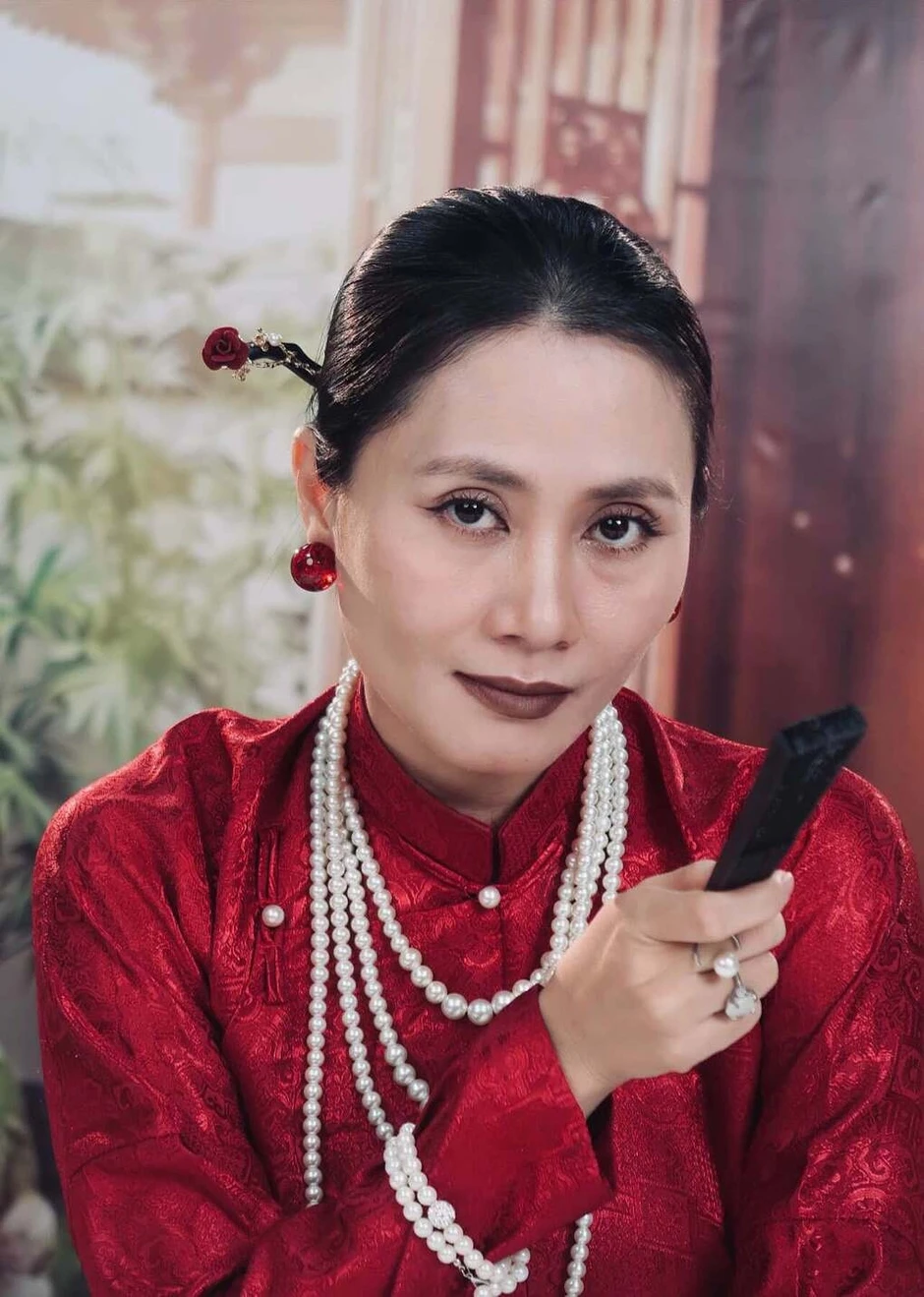 Thanh Hiền gây chú ý khi đóng phản diện 'Nợ đời vay trả' Thanh Hiền gây chú ý khi đóng phản diện 'Nợ đời vay trả'