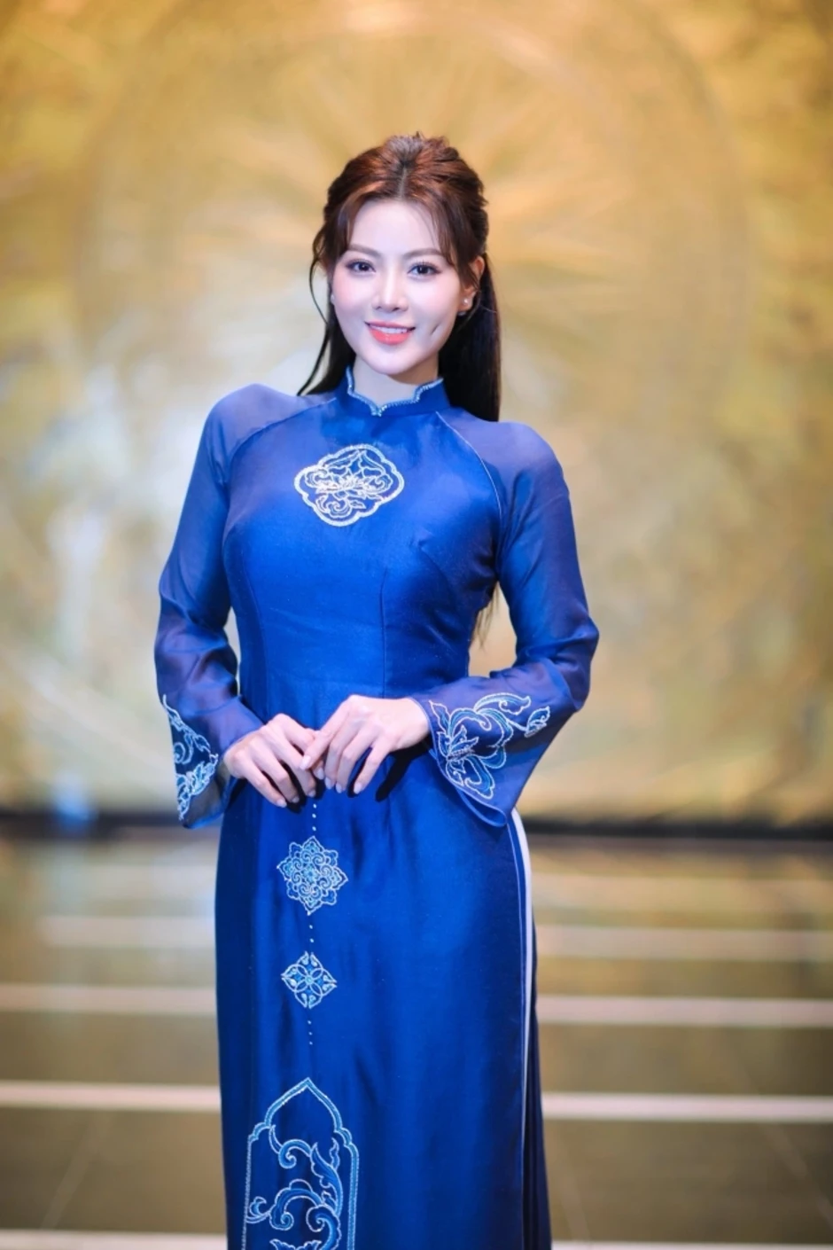 Thanh Hương: 'Tôi tập trung kiếm tiền nuôi con' Thanh Hương: 'Tôi tập trung kiếm tiền nuôi con'