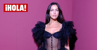 Tình cũ của Ronaldo - siêu mẫu 40 tuổi khoe vóc dáng vạn người mê