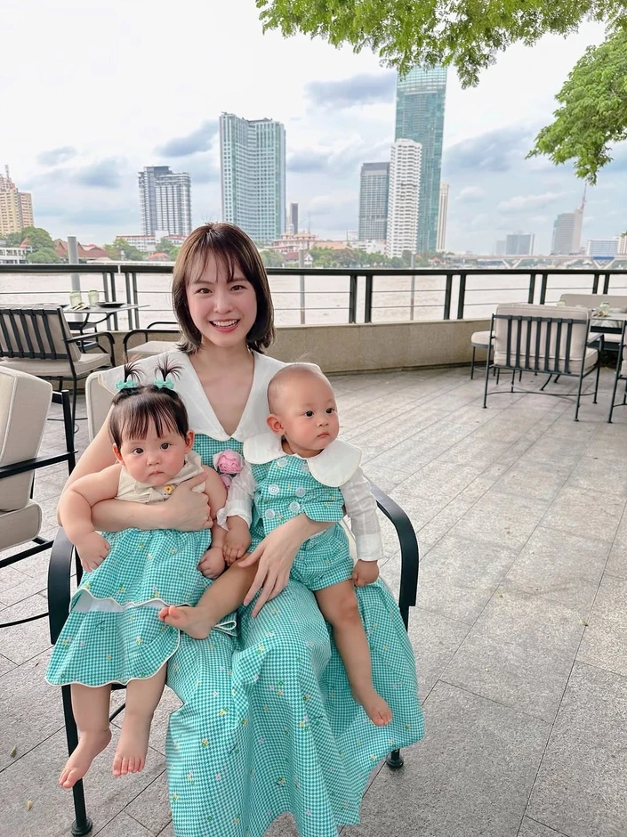 Tổ ấm rộn tiếng cười của 'ti&ecirc;n đồng ngọc nữ' Th&aacute;i Lan