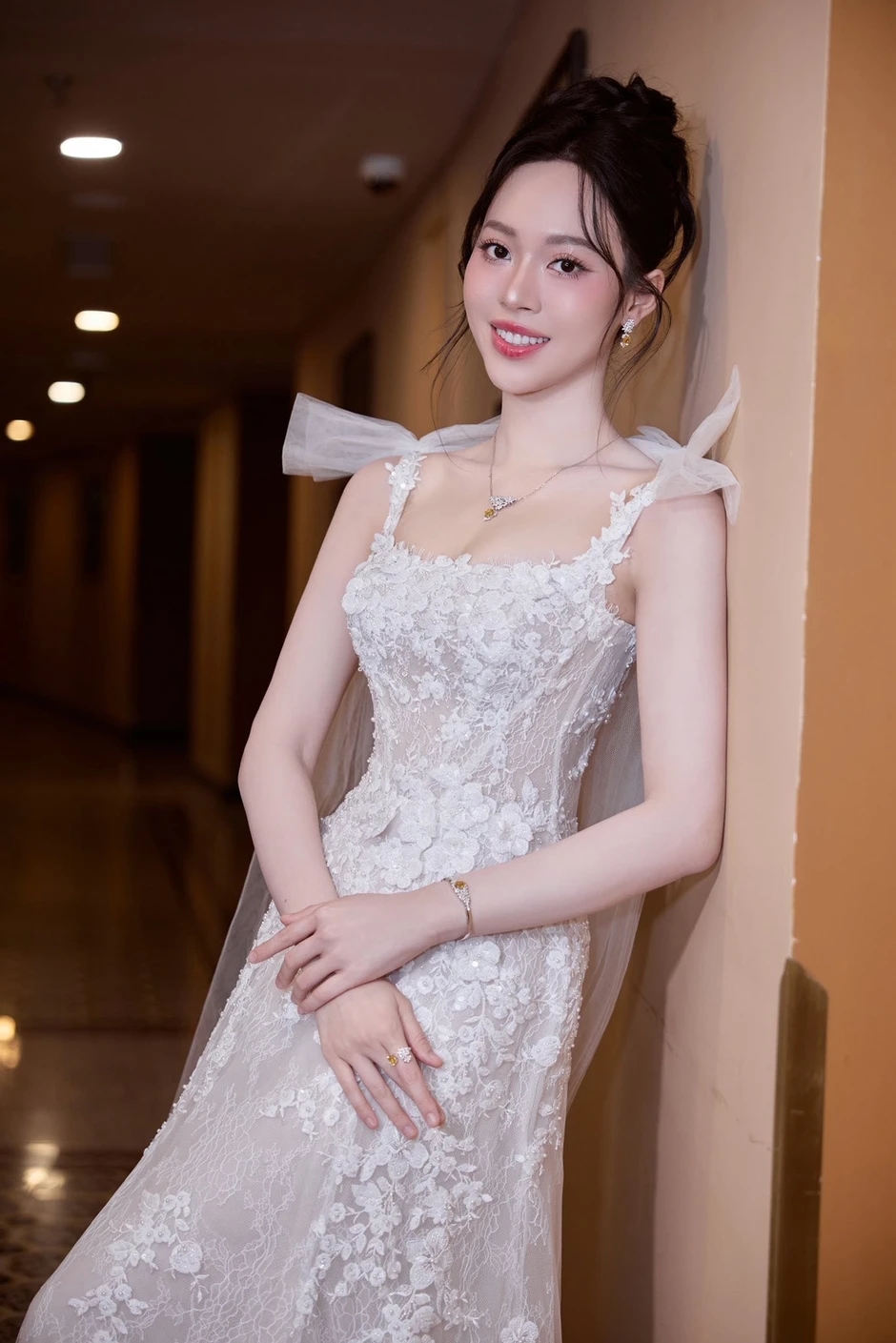 Trịnh Thùy Linh: thủ khoa Đại học Kinh tế Quốc dân, 4 năm sau đăng quang "biến mất" bí ẩn Trịnh Thùy Linh: thủ khoa Đại học Kinh tế Quốc dân, 4 năm sau đăng quang "biến mất" bí ẩn