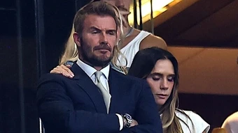 Victoria Beckham an ủi chồng sau thất bại của đội tuyển Anh - Báo TinVina