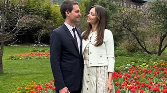 Vợ chồng Miranda Kerr giúp dân California xóa khoản nợ nửa tỷ USD