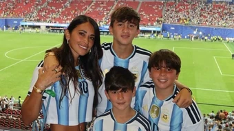 Vợ Messi: Mọi lời đều không đủ diễn tả trận thắng Ai Cập - Báo TinVina