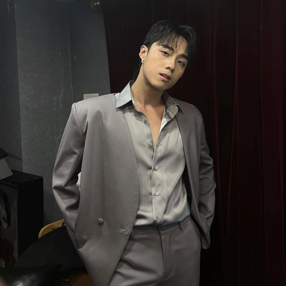 Vụ Miu Lê bị bắt do sử dụng ma túy và chuyện quản lý gọi nghệ sĩ là 'sếp' Vụ Miu Lê bị bắt do sử dụng ma túy và chuyện quản lý gọi nghệ sĩ là 'sếp'