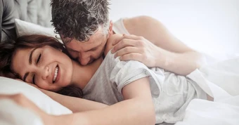 “Chuyện ấy” ở tuổi ngoài 40: Nhất định phải lưu ý 8 điều này