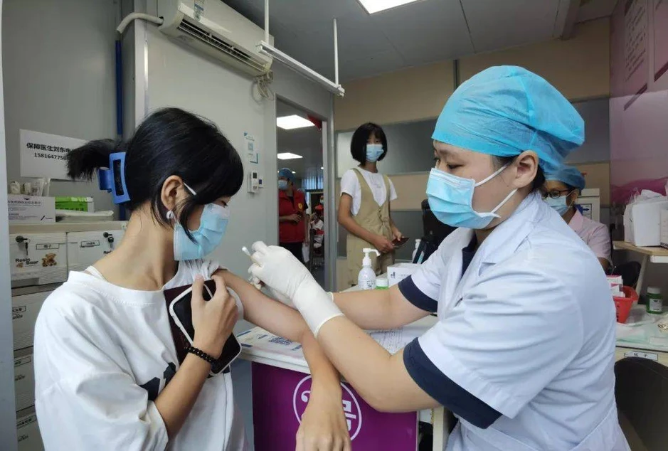 "Con chưa từng làm chuyện ấy" và câu chuyện nữ sinh 17 tuổi lỡ dở tương lai vì ung thư cổ tử cung "Con chưa từng làm chuyện ấy" và câu chuyện nữ sinh 17 tuổi lỡ dở tương lai vì ung thư cổ tử cung