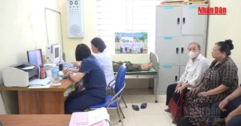 [Video] Bộ Y tế đề xuất BHYT chi trả hơn 200 dịch vụ khám chữa bệnh tại nhà