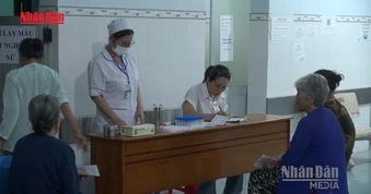 [Video] Từ năm 2026, người cao tuổi được khám sức khỏe định kỳ miễn phí ít nhất mỗi năm 1 lần