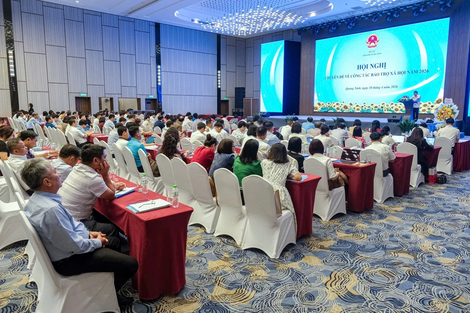 100% bệnh viện có dịch vụ công tác xã hội, nâng mức hài lòng của người dân 100% bệnh viện có dịch vụ công tác xã hội, nâng mức hài lòng của người dân