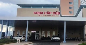 18 người ở TPHCM đi cấp cứu sau khi hít phải khí Clo