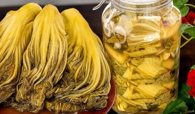 2 vợ chồng cùng mắc ung thư dạ dày, bác sĩ: "Thủ phạm" ngay trên bàn ăn, đừng ăn rau kiểu này nữa!