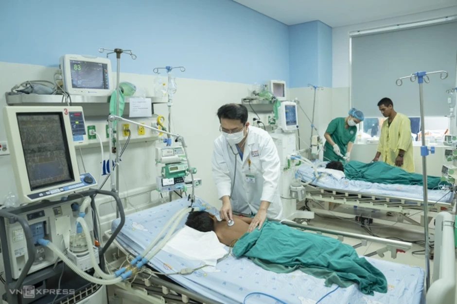 3 bệnh nhi ngộ độc botulinum thoát nguy kịch sau 10 giờ truyền thuốc 3 bệnh nhi ngộ độc botulinum thoát nguy kịch sau 10 giờ truyền thuốc