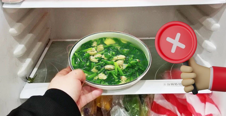 3 người 1 nhà lần lượt qua đời vì ung thư, bác sĩ nói thẳng: "Vứt ngay 3 loại rau trong tủ lạnh" 3 người 1 nhà lần lượt qua đời vì ung thư, bác sĩ nói thẳng: "Vứt ngay 3 loại rau trong tủ lạnh"