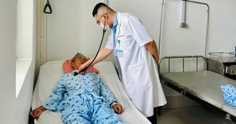 3 người nhập viện sau khi ăn nấm hái sau nhà ở Tây Ninh