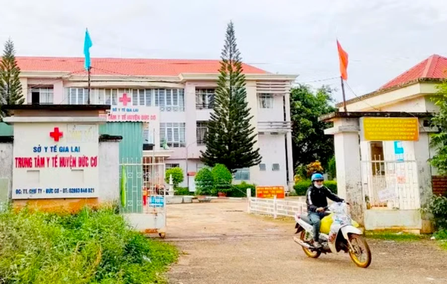 3 người trong gia đình suýt chết vì xông hơi bằng bồ kết 3 người trong gia đình suýt chết vì xông hơi bằng bồ kết