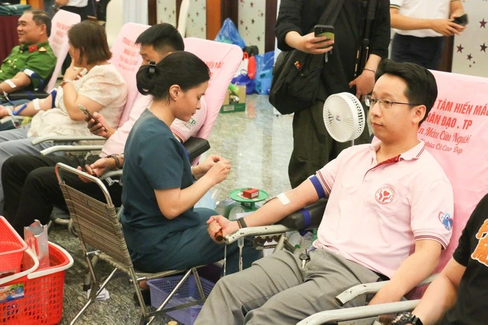 32 tỉnh, thành chung tay hiến máu cứu người