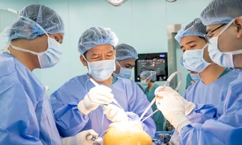 32 tuổi, khớp gối lão hóa như 70 do thói quen leo thang bộ