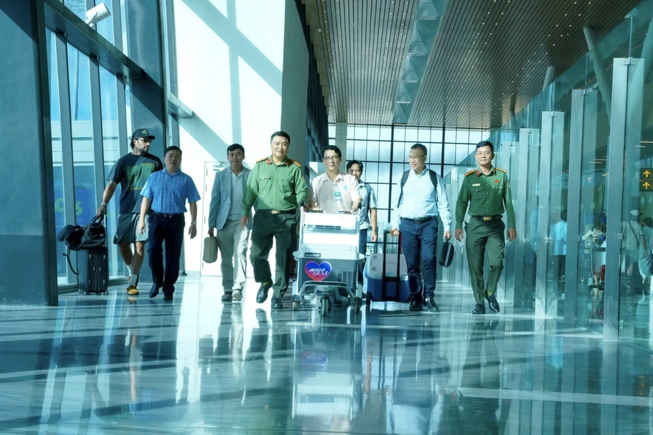 4 giờ vận chuyển, 60 phút ghép tim "hồi sinh" bé trai 6 lần nguy kịch 4 giờ vận chuyển, 60 phút ghép tim "hồi sinh" bé trai 6 lần nguy kịch