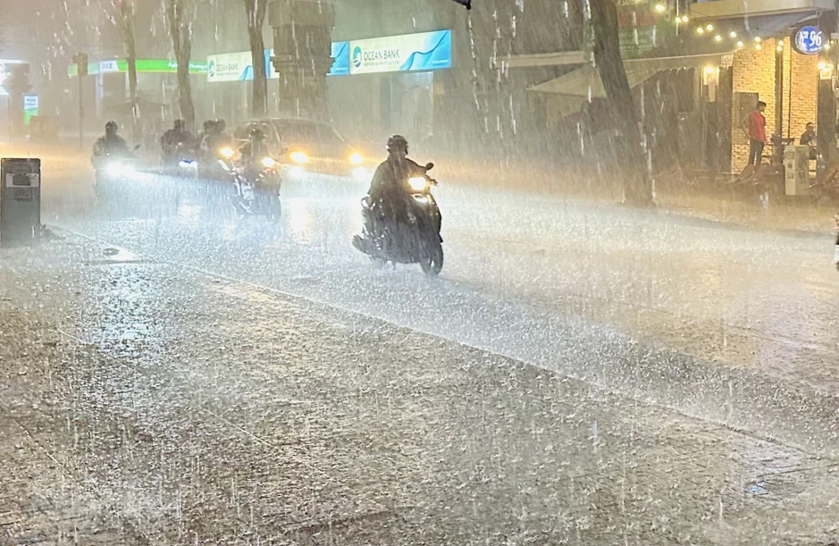 4 lời khuyên của chuyên gia khi trời mưa kéo dài