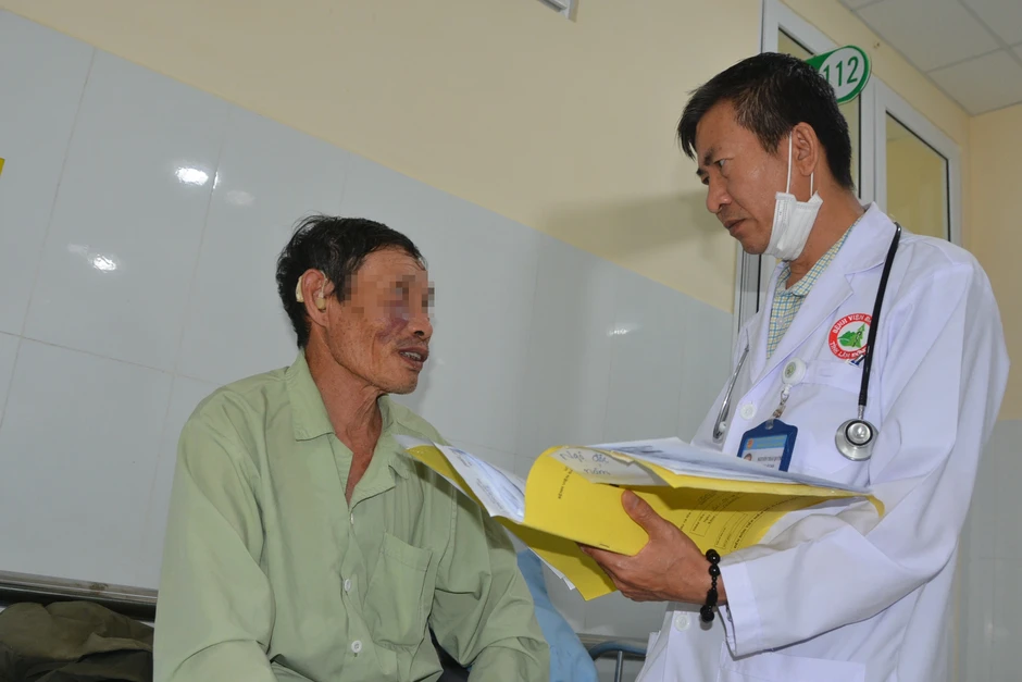 4 người trong gia đình ở Lâm Đồng nhập viện sau bữa cơm với nấm rừng
