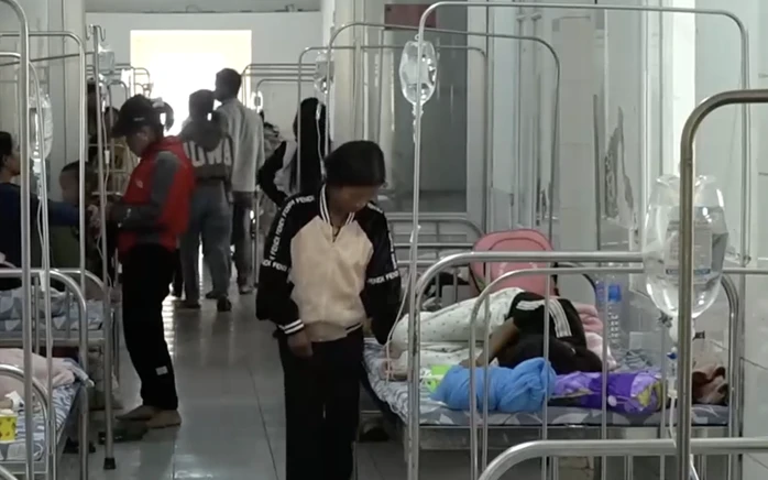 46 người nhập viện nghi ngộ độc sau khi ăn bánh mì 46 người nhập viện nghi ngộ độc sau khi ăn bánh mì
