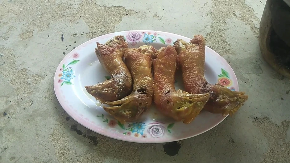 5 bộ phận của con gà rẻ mấy cũng không nên ăn: Nguy hiểm nếu trong nhà có người già, trẻ nhỏ 5 bộ phận của con gà rẻ mấy cũng không nên ăn: Nguy hiểm nếu trong nhà có người già, trẻ nhỏ