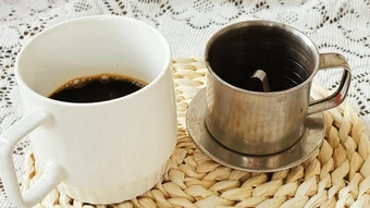 5 lý do khiến người trung niên khó ngủ
